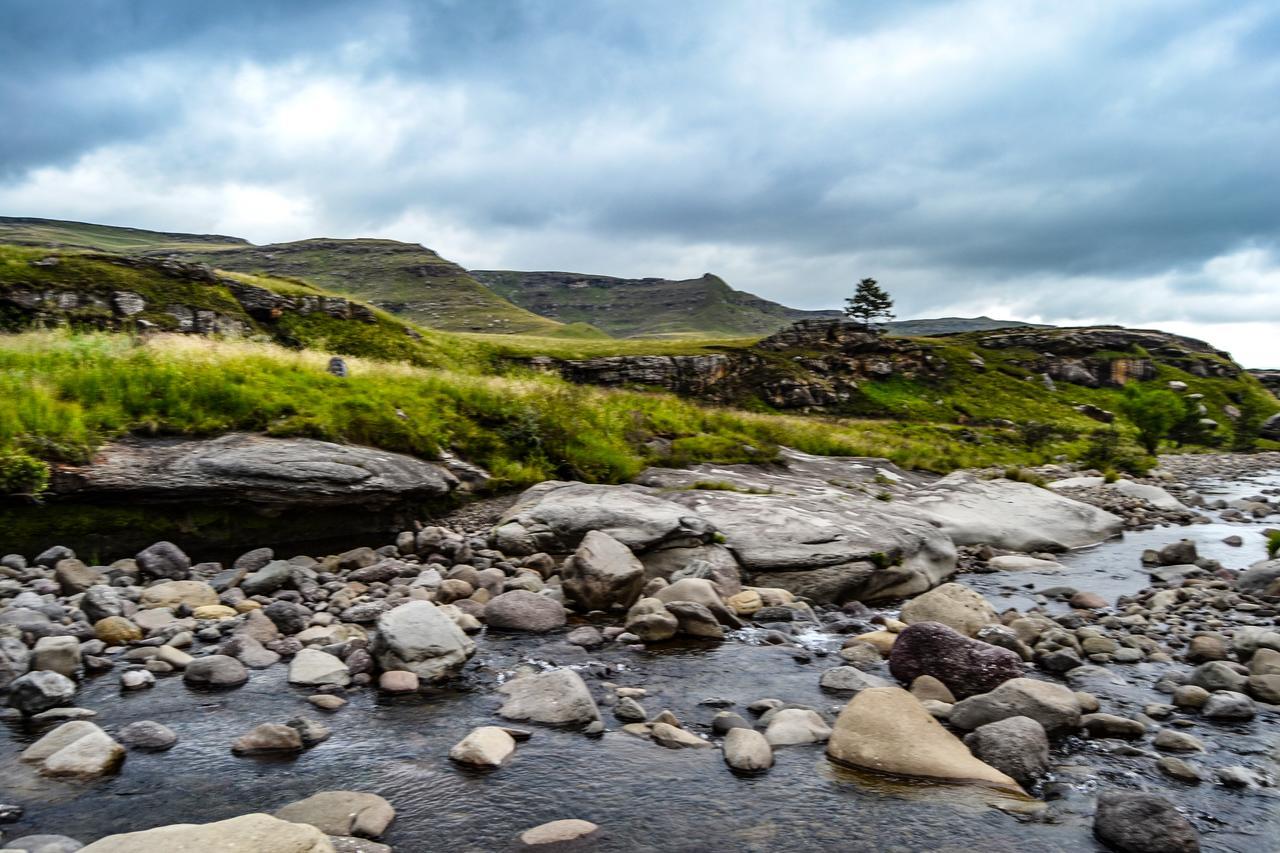 Gooderson Leisure Riverbend Chalets Self Catering And Timeshare Gold Crown Resort ドラケンスバーグ・ガーデン エクステリア 写真