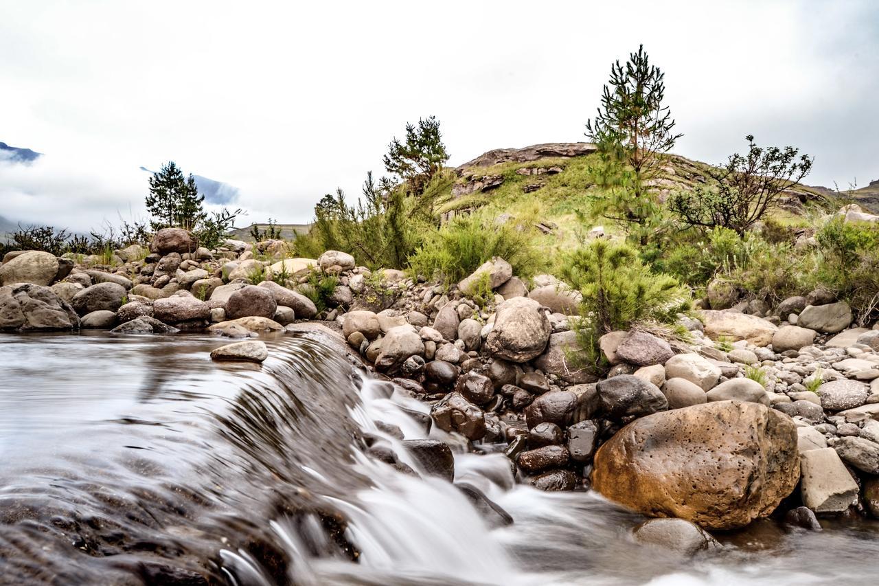 Gooderson Leisure Riverbend Chalets Self Catering And Timeshare Gold Crown Resort ドラケンスバーグ・ガーデン エクステリア 写真