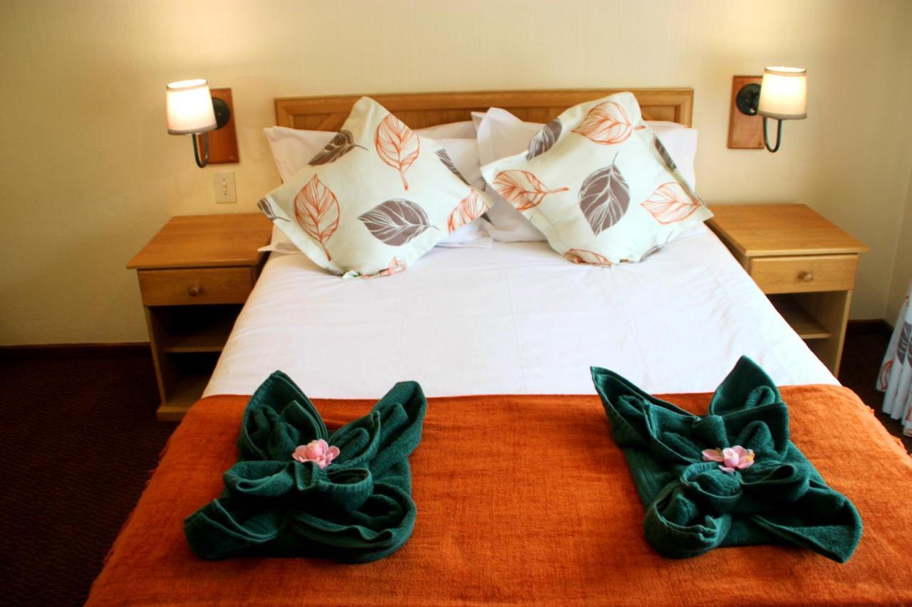 Gooderson Leisure Riverbend Chalets Self Catering And Timeshare Gold Crown Resort ドラケンスバーグ・ガーデン エクステリア 写真